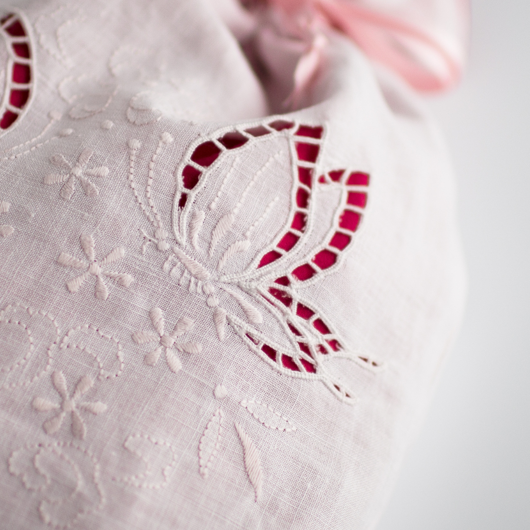 手工刺繡抽繩包斯瓦圖刺繡BG14