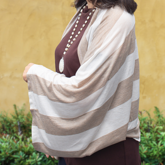 Sleeve Stole White & Beige Stripes Thick & Soft 材料披肩帶袖 SS04