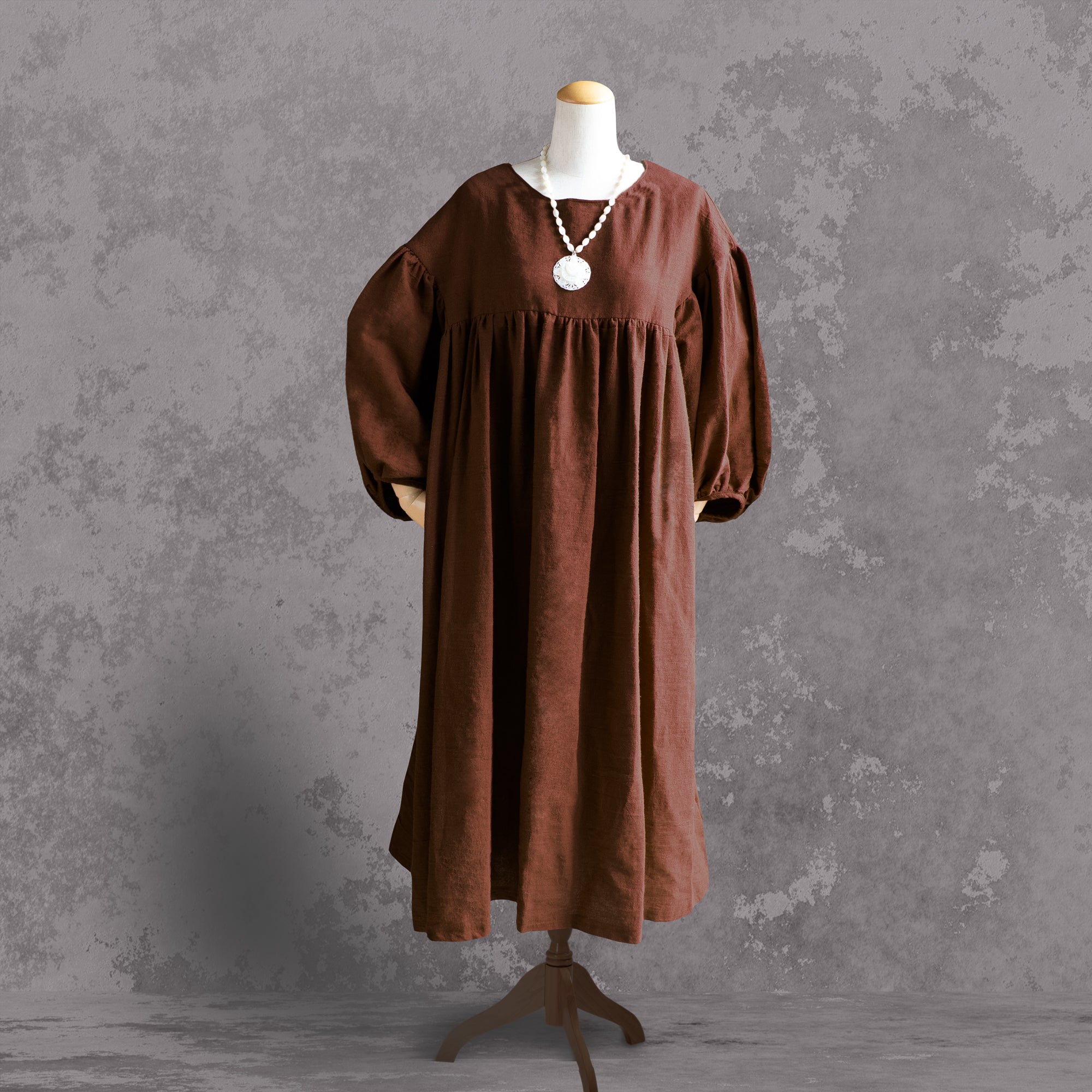 fog linen work リネン ギャザーワンピース ブラウン PSNY Linen ナチュラルリネン ギャザー ワンピース（長袖）｜ブリック