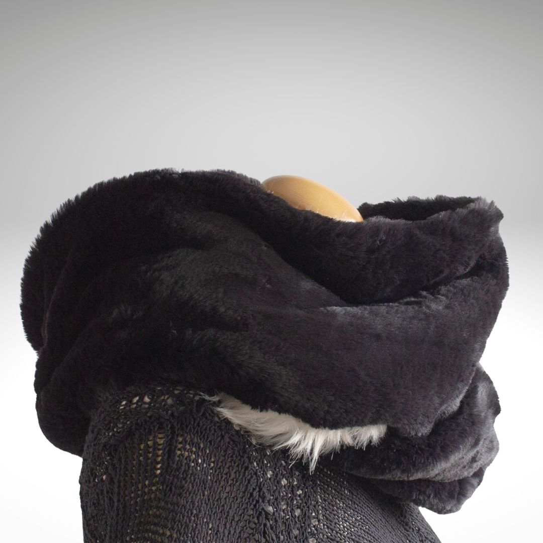 White & Black Faux Fur Four-Colour Reversible Snood