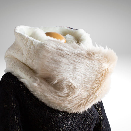 PSNY White Eco Fur &amp; White Aran Pattern Knit and Check Snood Faux Fur Adult Coord SD18