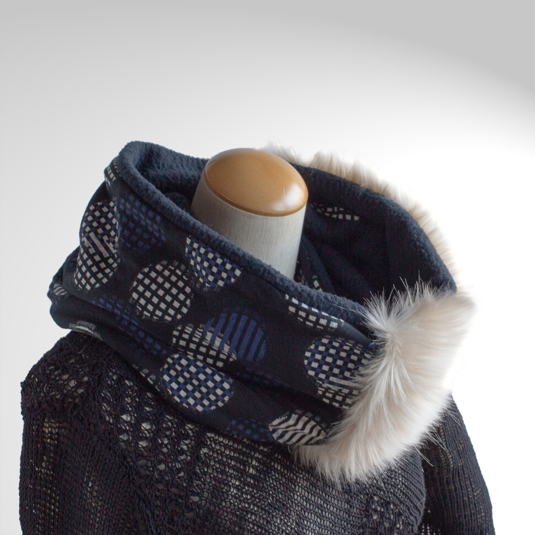 White Eco Fur &amp; Black Aran Pattern Knit and Circle Dot Snood Fake Fur Adult Coord SD17