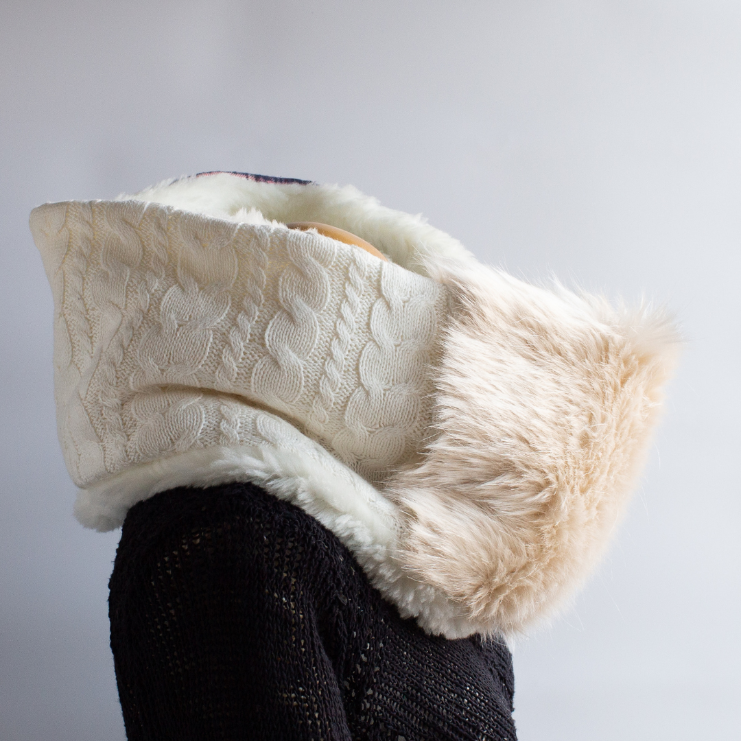 PSNY 白色生態毛皮和白色 Aran 圖案針織和格子圍巾人造毛皮成人協調 SD18