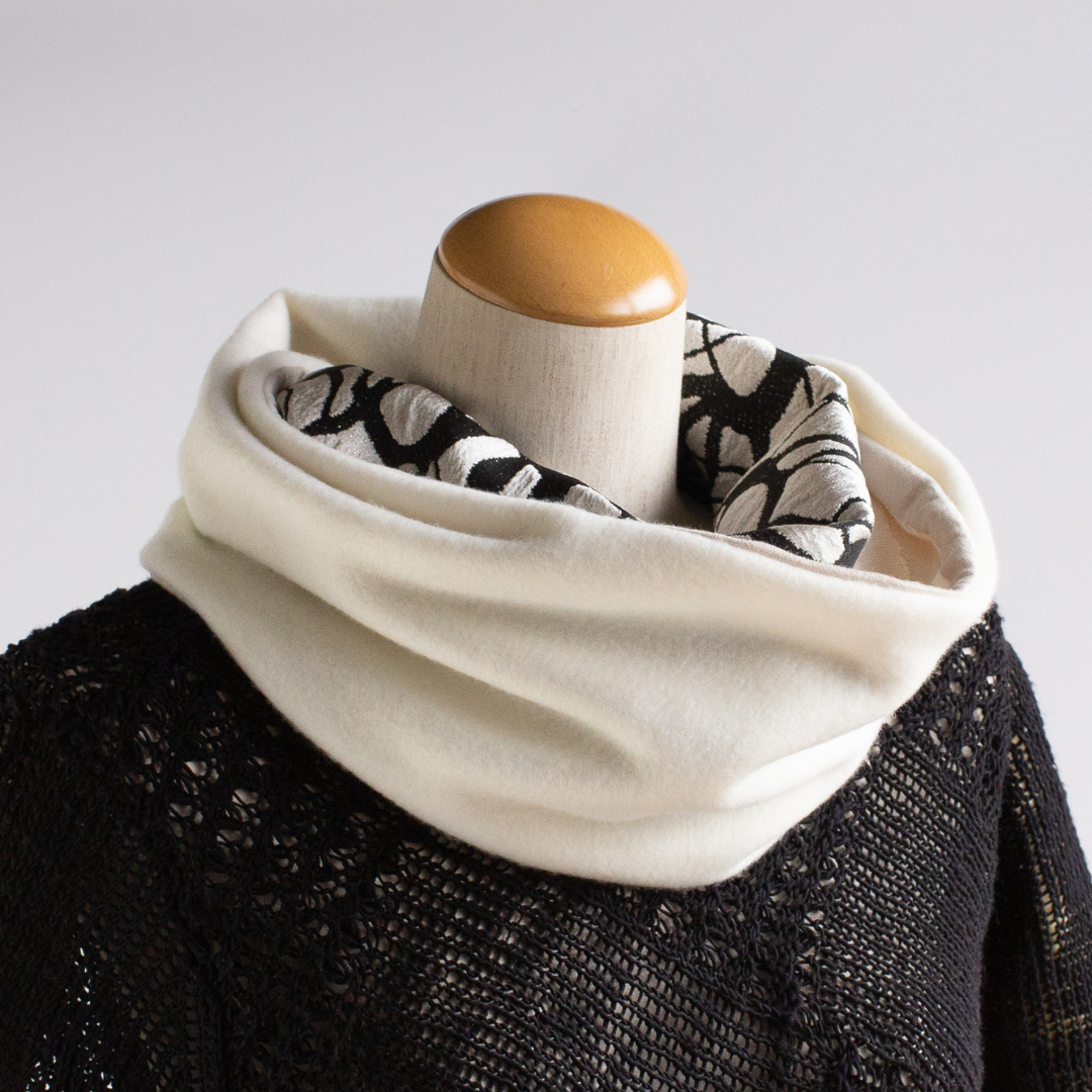 PSNY Jacquard Monotone and White Fleece Snood SD20