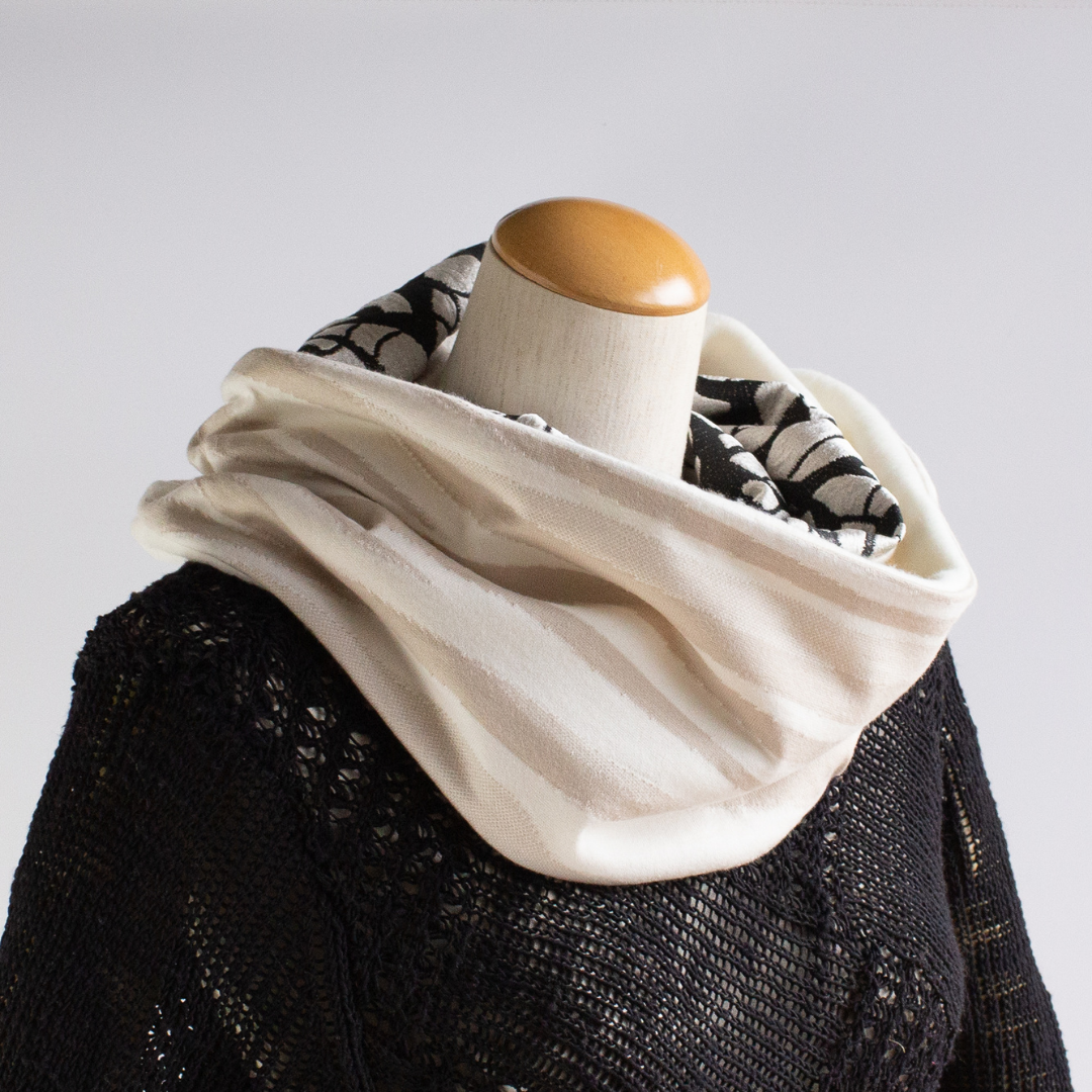 PSNY Jacquard Monotone and White Fleece Snood SD20